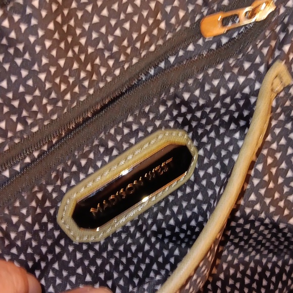 Medium back pack - Picture 4 of 5